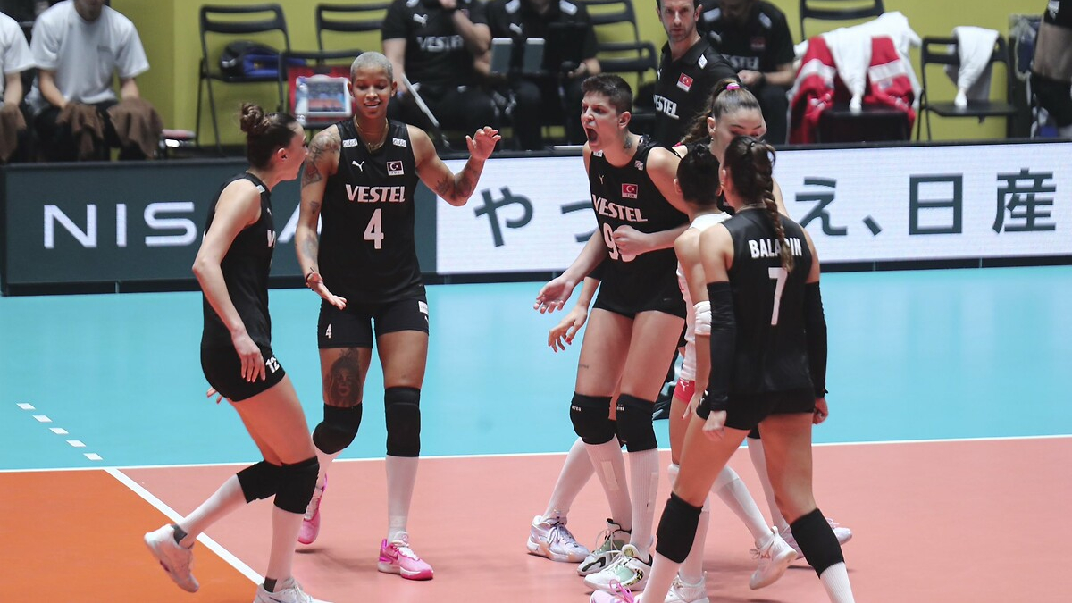 Filenin Sultanları Japonya'yı da yenip Paris'i garantiledi