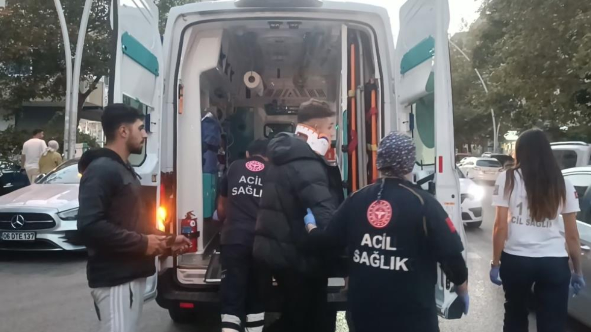 Kocaeli'de kaza yapan ehliyetsiz sürücü hastaneye gitmeyi reddetti