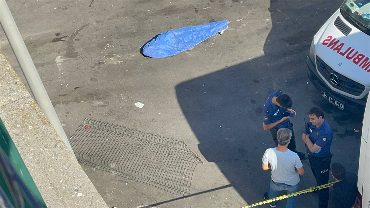 İstanbul Bayrampaşa'da ehliyet sınavı için beklerken hayatını kaybetti