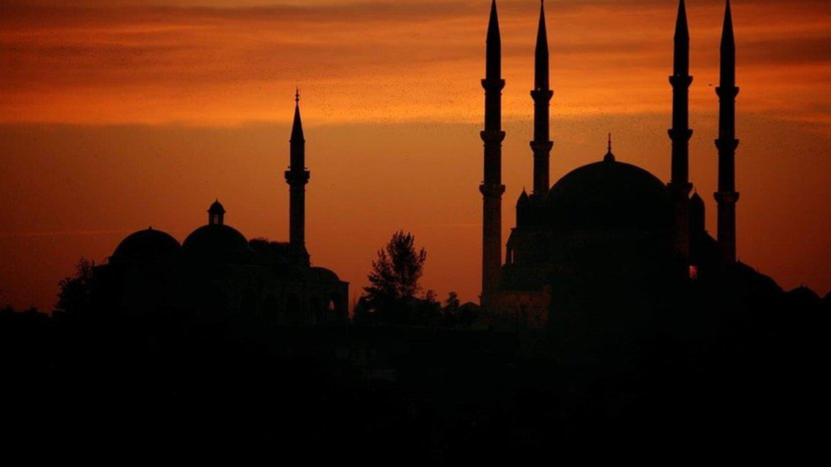 Kandil gecesi yapılacak özel ibadetler var mıdır? Mevlid Kandili gecesinde nasıl ibadet edilmelidir?