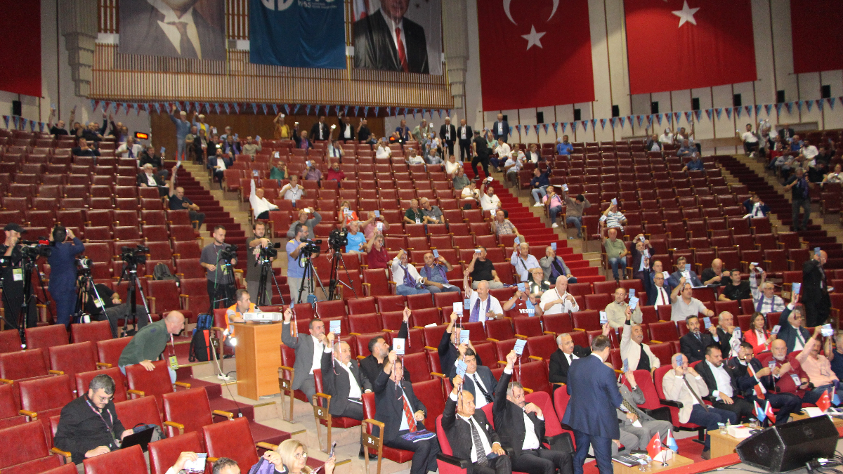 Trabzonspor’da yeni tüzük kabul edildi