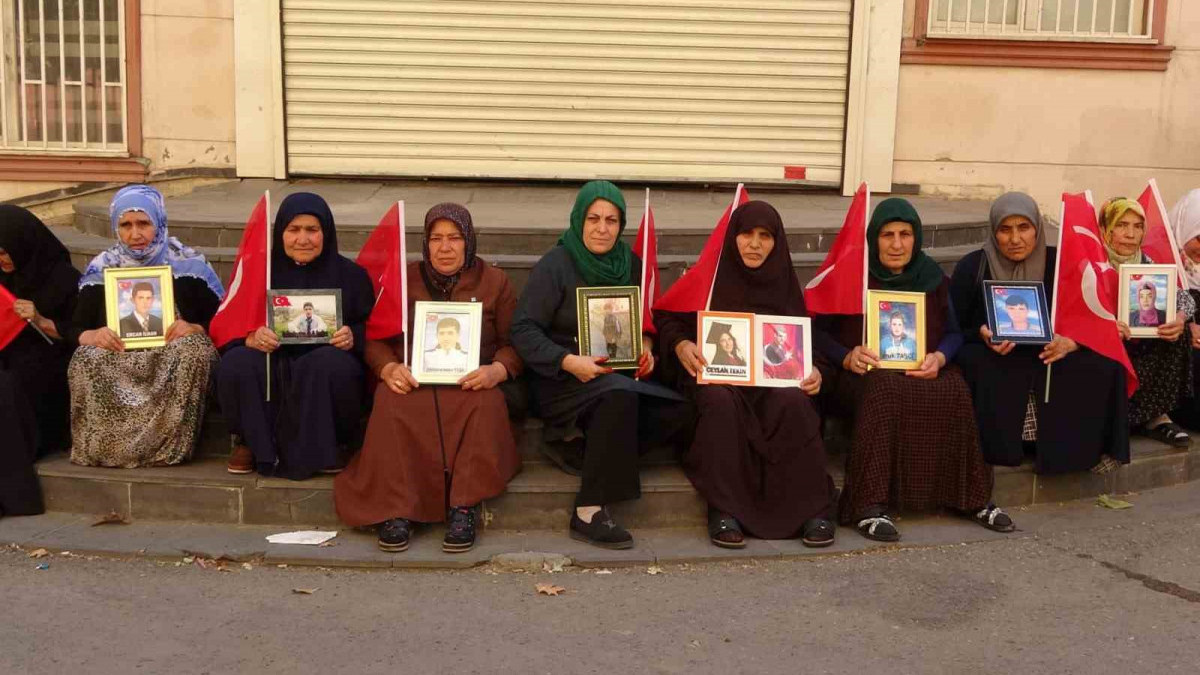 Diyarbakır'da evlat nöbeti bin 486'ncı gününde!