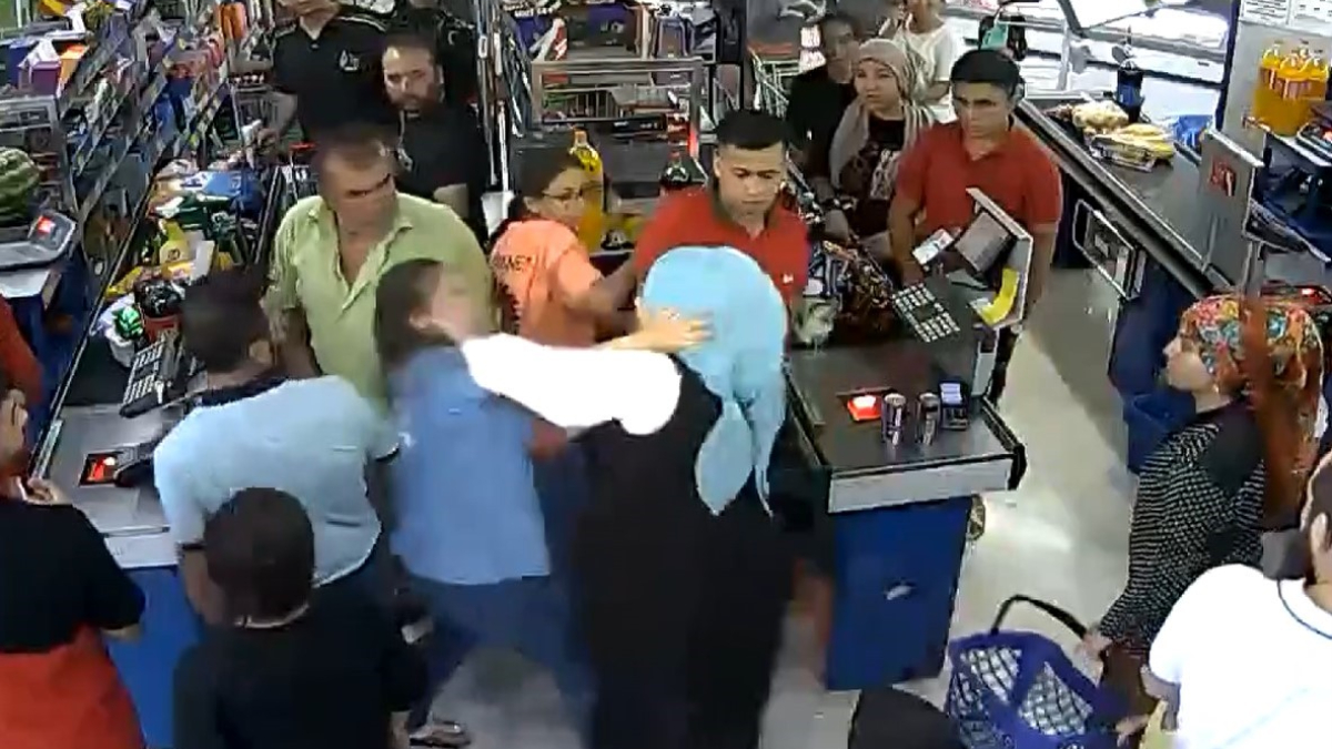 Gaziantep'te iki genç kız öldüresiye dayak yedi