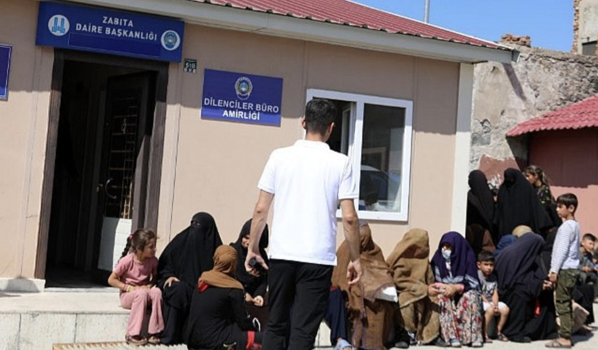 Erzurum'da 4 saatte 2 bin 200 lira toplayan dilencinin paralarına el konuldu