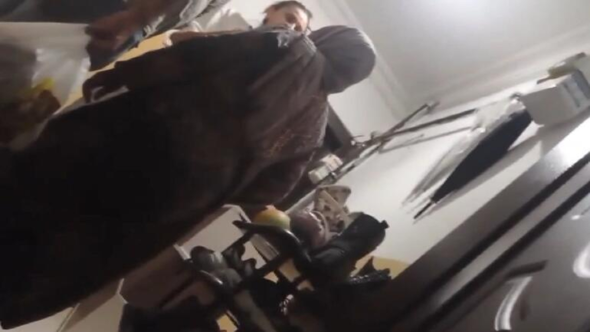 Eyüpsultan'da kaçak kat kavgası! Komşularına ateş etti: 3 yaralı