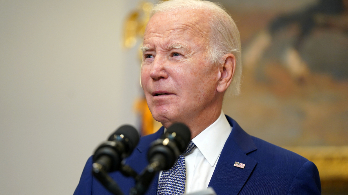 ABD'yi endişelendiren anlar: Biden konuşurken duraksadı