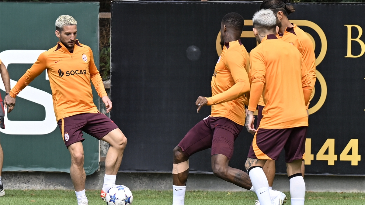 Galatasaray, Manchester United maçına 2 eksikle hazırlandı