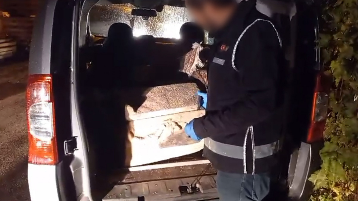 Isparta'da tarihi bebek lahiti ele geçirildi