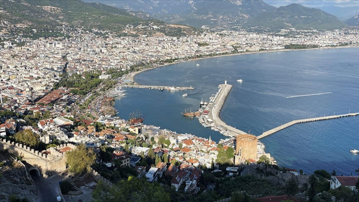 Alanya'daki turizm hareketliliği ekimde de sürecek
