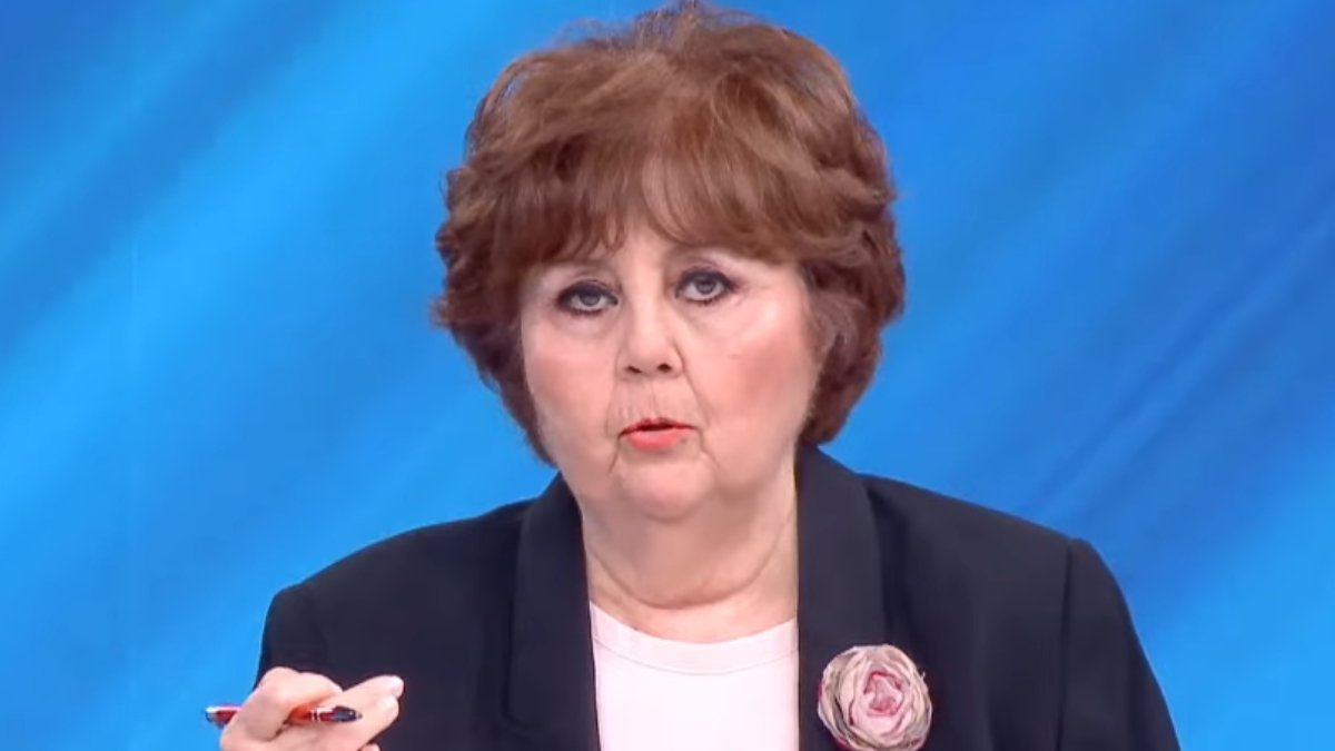 PKK güzellemesi yaptı! Halk Tv, Ayşenur Arslan'ın programını sonlandırdı