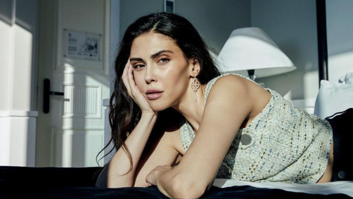 Sütyenle çalılıklarda! Dilara Aksüyek cesurlaştı, Instagram sallandı...