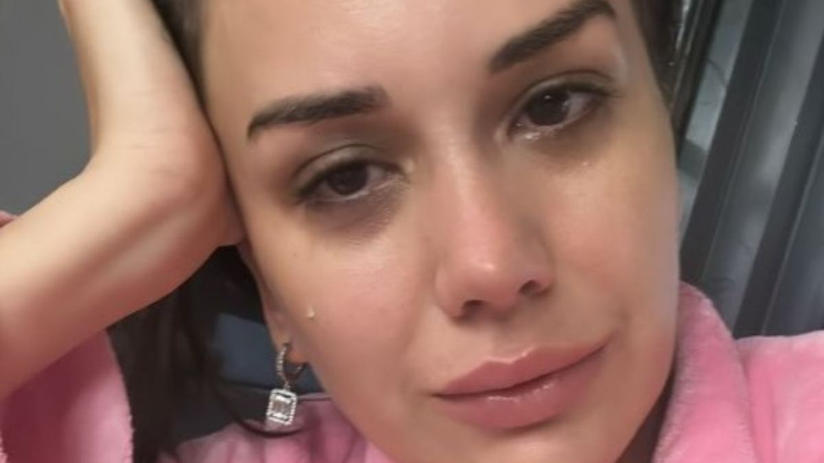 "Ağrılarım var" demişti! Dilan Polat'ın yakalandığı Lupus hastalığı nedir, tedavisi var mı?