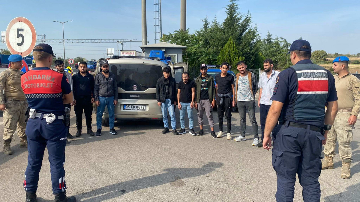 Edirne'de göçmen hareketliliği! 776 kaçak göçmen yakalandı