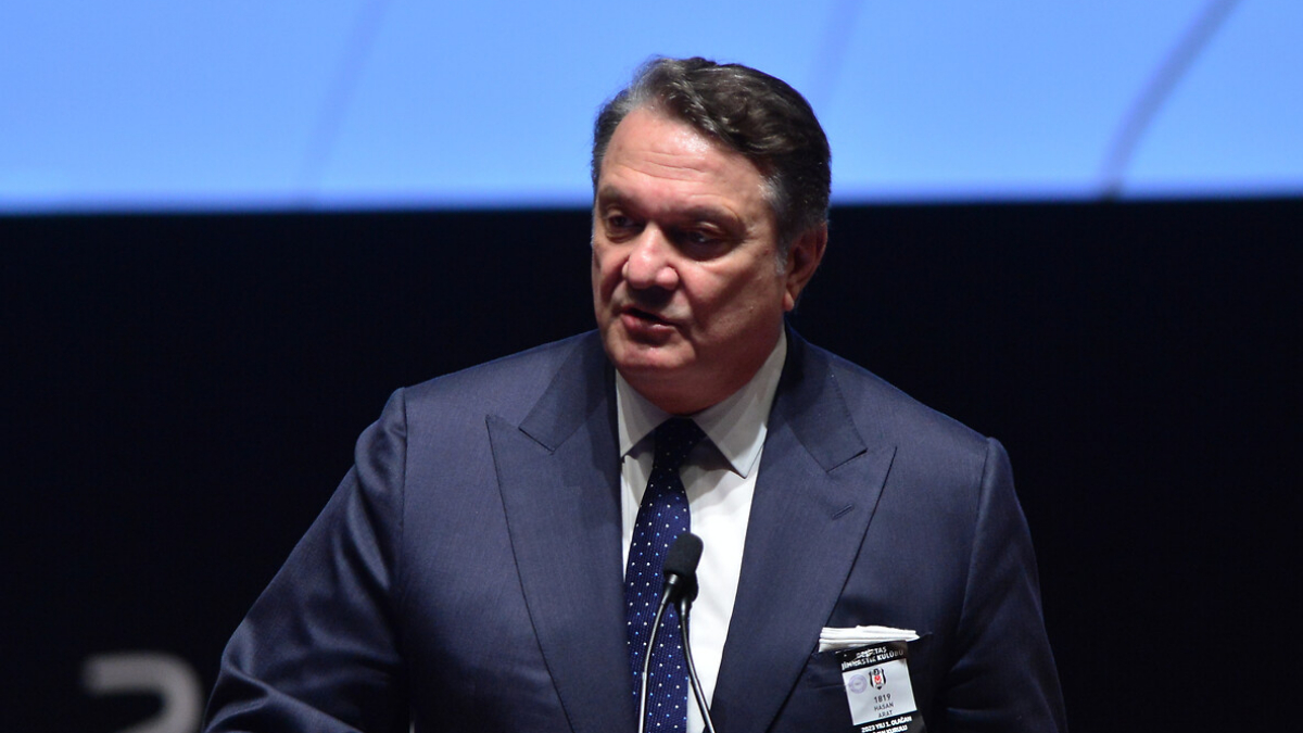 Beşiktaş'ta başkanlığa ilk aday çıktı: Hasan Arat resmen duyurdu