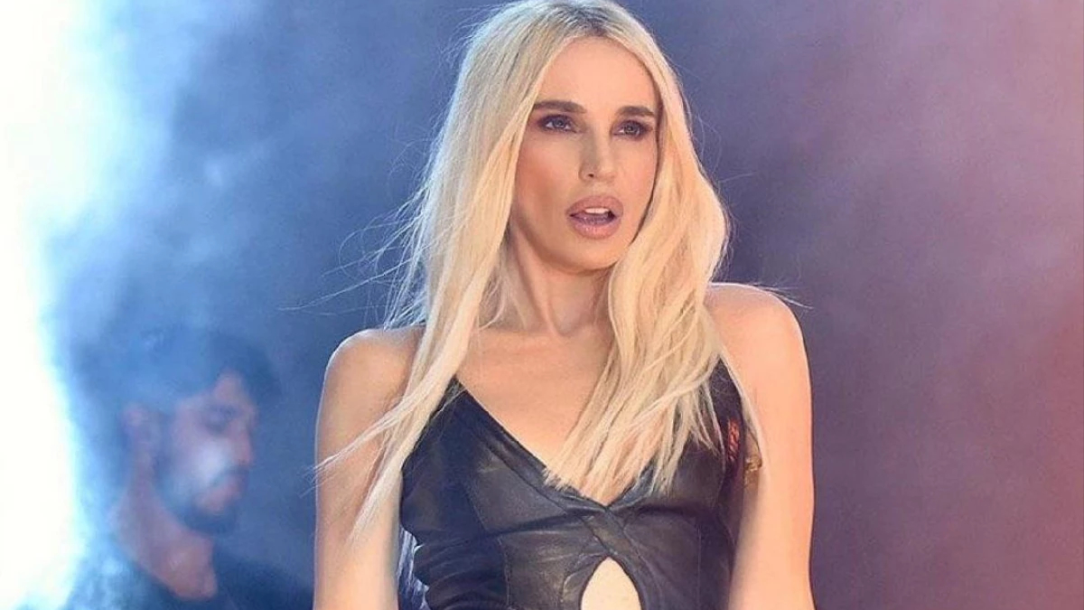 Gülşen sosyal medya hesabından eşini sildi