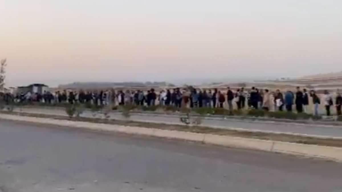 Ankara'da öğrencilerin otobüs çilesi