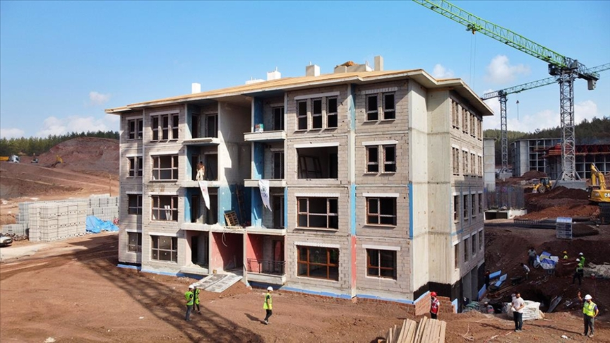 Deprem konutlarında sona doğru! Osmaniye'de afetzedeler evlerine yerleşecek