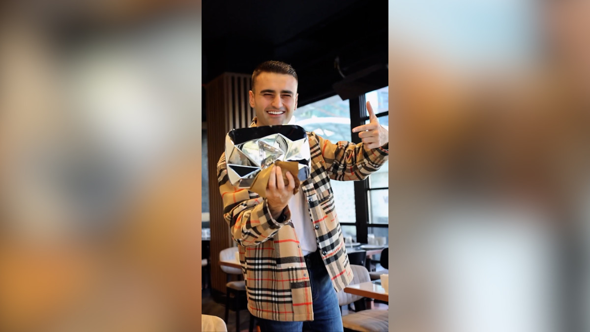 CZN Burak YouTube'da rekora gidiyor: 13 milyon takipçiye ulaştı
