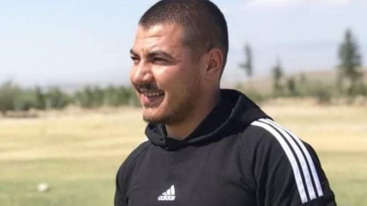 Konya'da üzerine saman balyası düşen çiftçi öldü