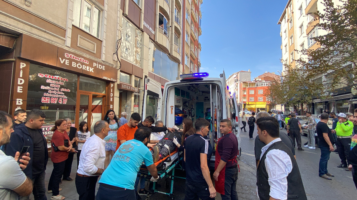 Tekirdağ'da yaya geçidindeki kadına motosiklet çarptı