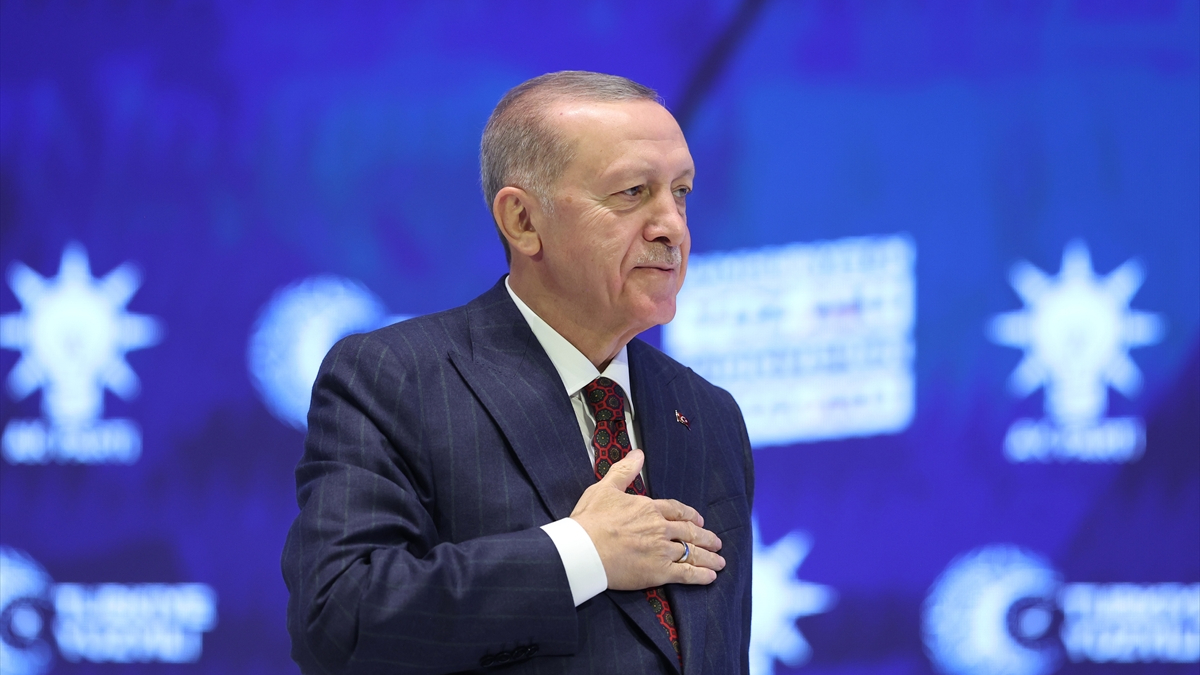 Cumhurbaşkanı Erdoğan'dan emekli memurlara müjde! İlk kabineden sonra açıklayacağız...