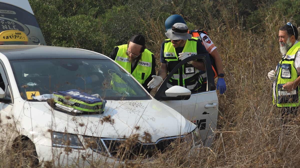 İsrail, Gazze ve Lübnan sınırına yakın Yahudi yerleşimlerini boşaltıyor