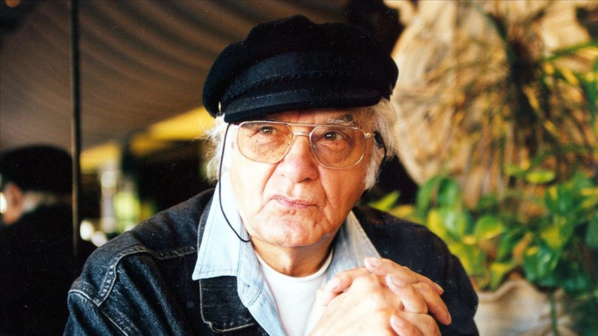 Türk şiirinin kaptan lakaplı şairi olan Atilla İlhan'ın 18'inci ölüm yılı