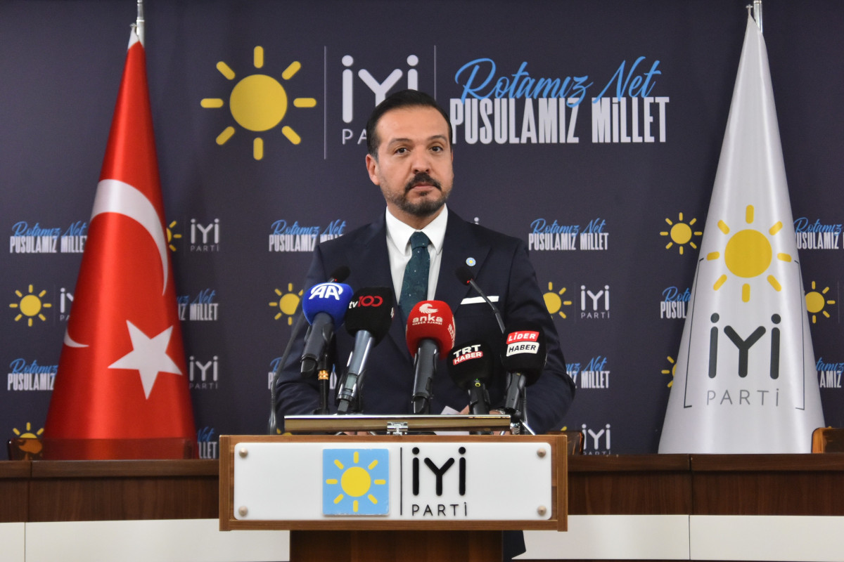 Kürşad Zorlu: Faruk Köylüoğlu'nun istifası yerinde oldu