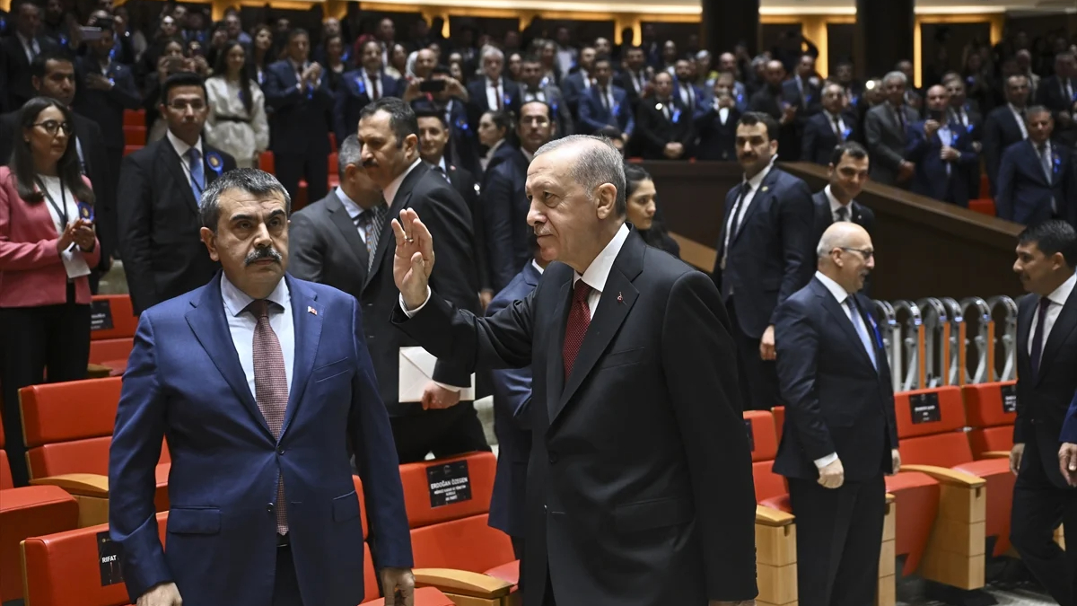 Cumhurbaşkanı Erdoğan: Fırsatçılara nefes aldırmayacağız