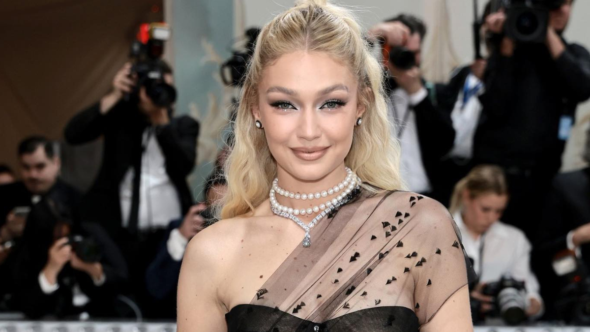 Gigi Hadid sessiziliğini bozdu: Filistinliler için umutlarım Yahudilerin zarar görmesini içermiyor