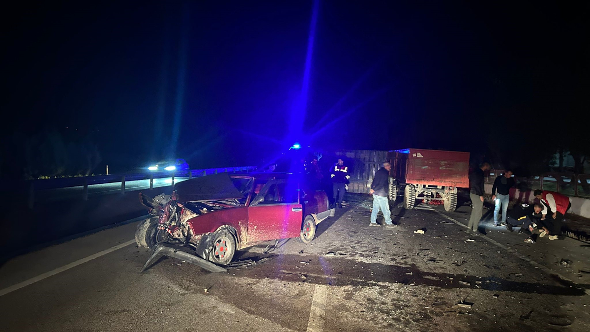 Balıkesir'de trafik kazasında 3 kişi yaralandı