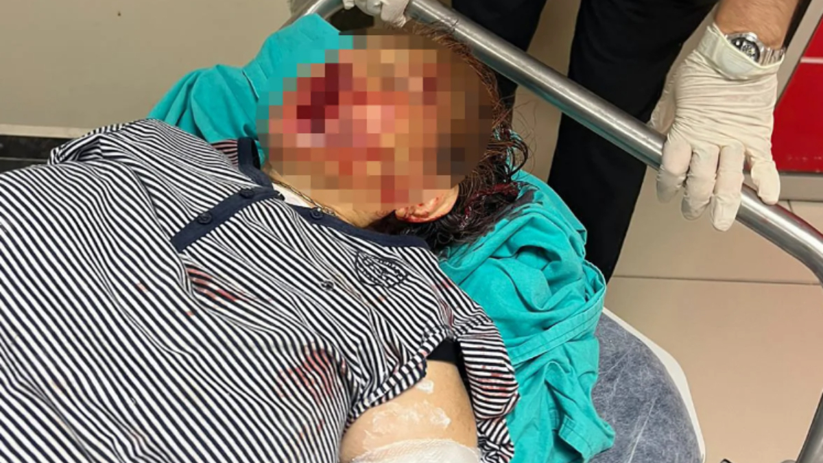 Adana'da torun dehşeti! Tartıştığı babaanne ve dedesini demir kürekle darbetti