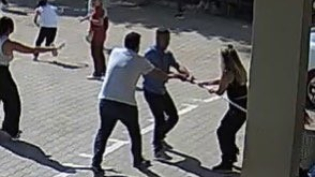 Adana'da okul basıp öğretmenleri dövdü: Kız kardeşinin okumasını istemedi