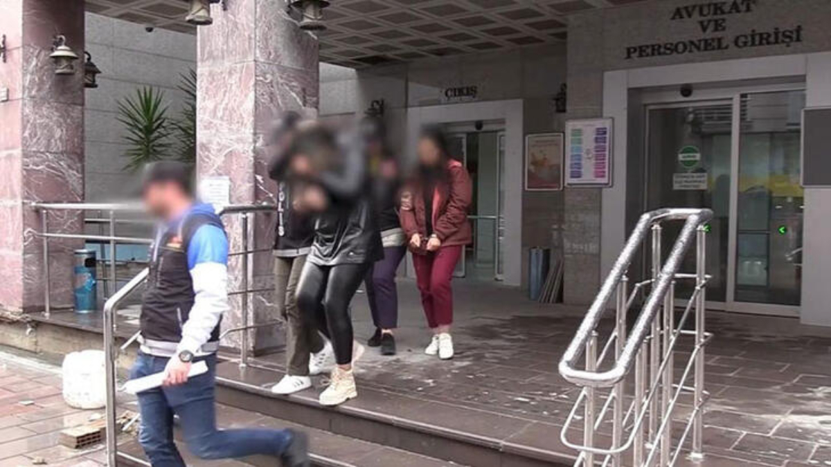 Rize'de uyuşturucu operasyonu: Cinsel organında bulundu