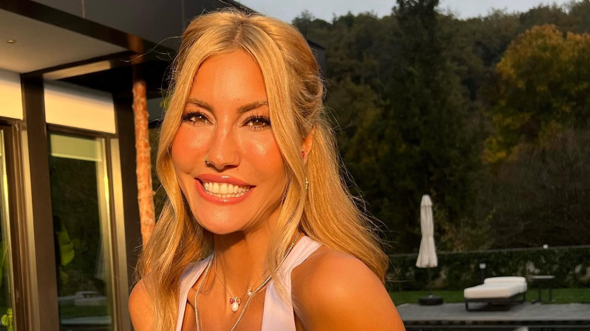 Çağla Şıkel hastane odasından paylaştı! 'Beni merak etmeyin..'