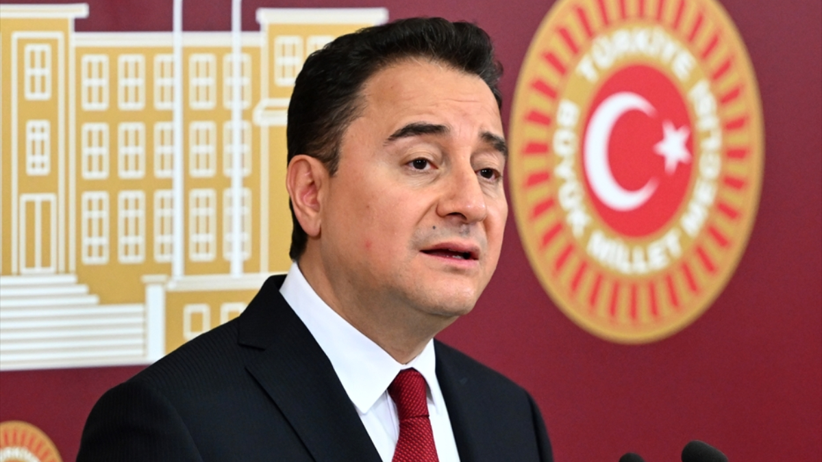 DEVA'lı ilçe başkanları CHP ile anlaşıp istifa etti! Ali Babacan'dan ilk değerlendirme