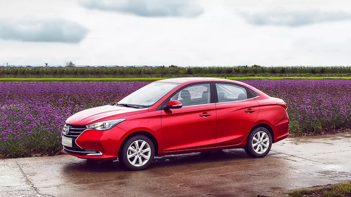 Piyasayı sarsacak otomobil: Resmen 390.000 TL! Fiat ve Renault hazır olsun