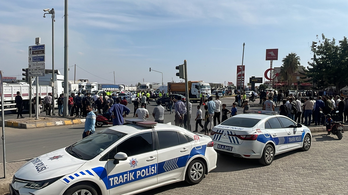 Şanlıurfa'da kamyonun çarptığı motosikletli can verdi