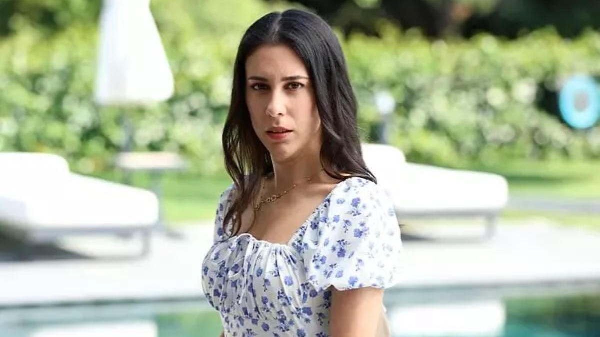 Kendi Düşen Ağlamaz'ın Serap'ı düğmelerini açtı, cesurca pozlandı! "Mükemmelsin be kadın"