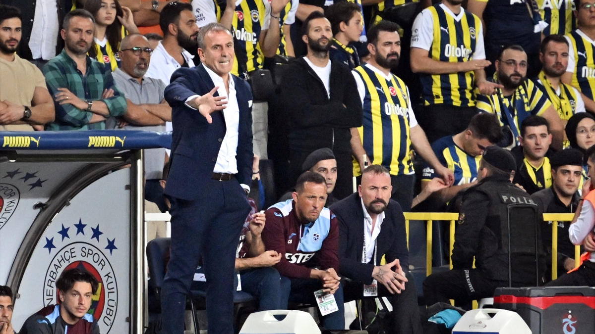 Abdullah Avcı'dan büyük başarı! Fenerbahçe'yi son 4 maçta 3 kez 'mat' etti