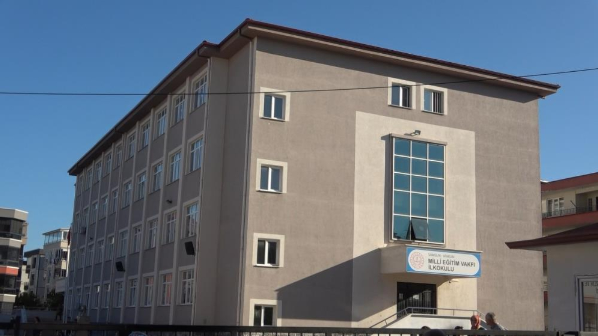 Samsun'da öğretmen, bir öğrencisinin velisi tarafından saldırıya uğradı
