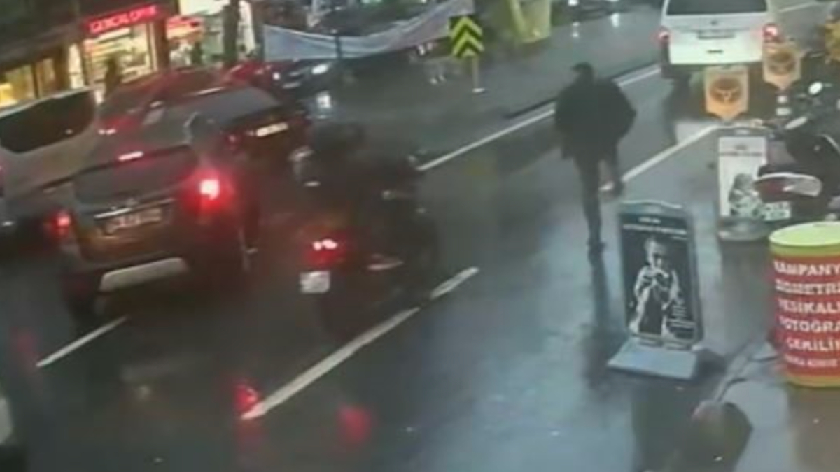 İstanbul'da silahlı saldırı: Yol ortasında ateş edip kaçtılar