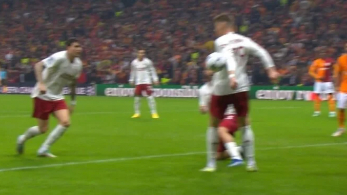 Galatasaray penaltı bekledi, İspanyol hakem devam dedi