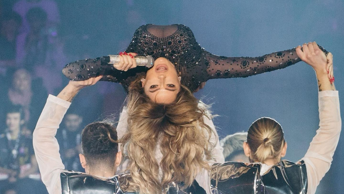 Hadise'nin göndermesi ortalığı karıştırdı: "Bebeleri Pistten Alalım"