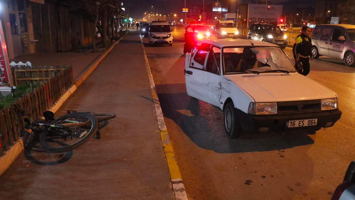 Denizli'de otomobilin çarptığı bisiklet sürücüsü hayatını kaybetti