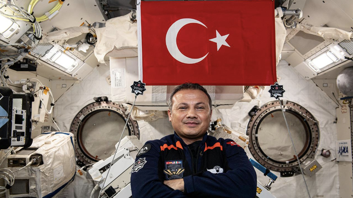 Astronot Alper Gezeravcı'nın Dünya'ya dönüşü için geri sayım