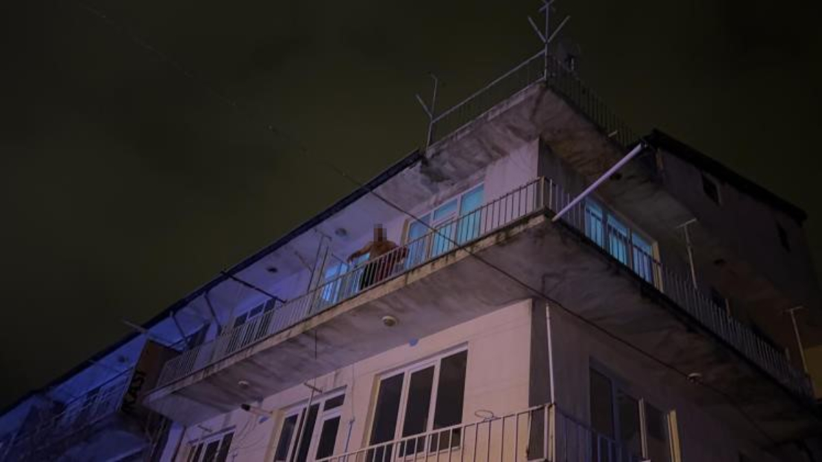 Isparta'da 2 aylık bebeğine zarar vermeye çalışan babayı polis ikna etti