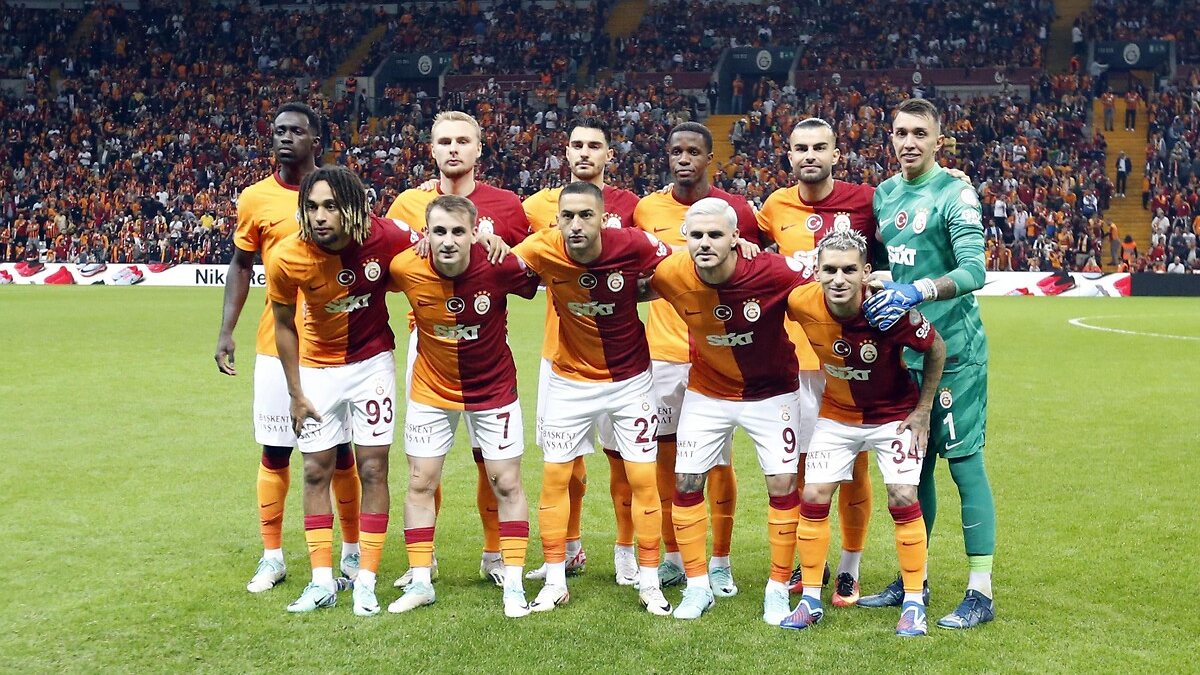 Galatasaray'a stoperlerinden 11 gol katkısı