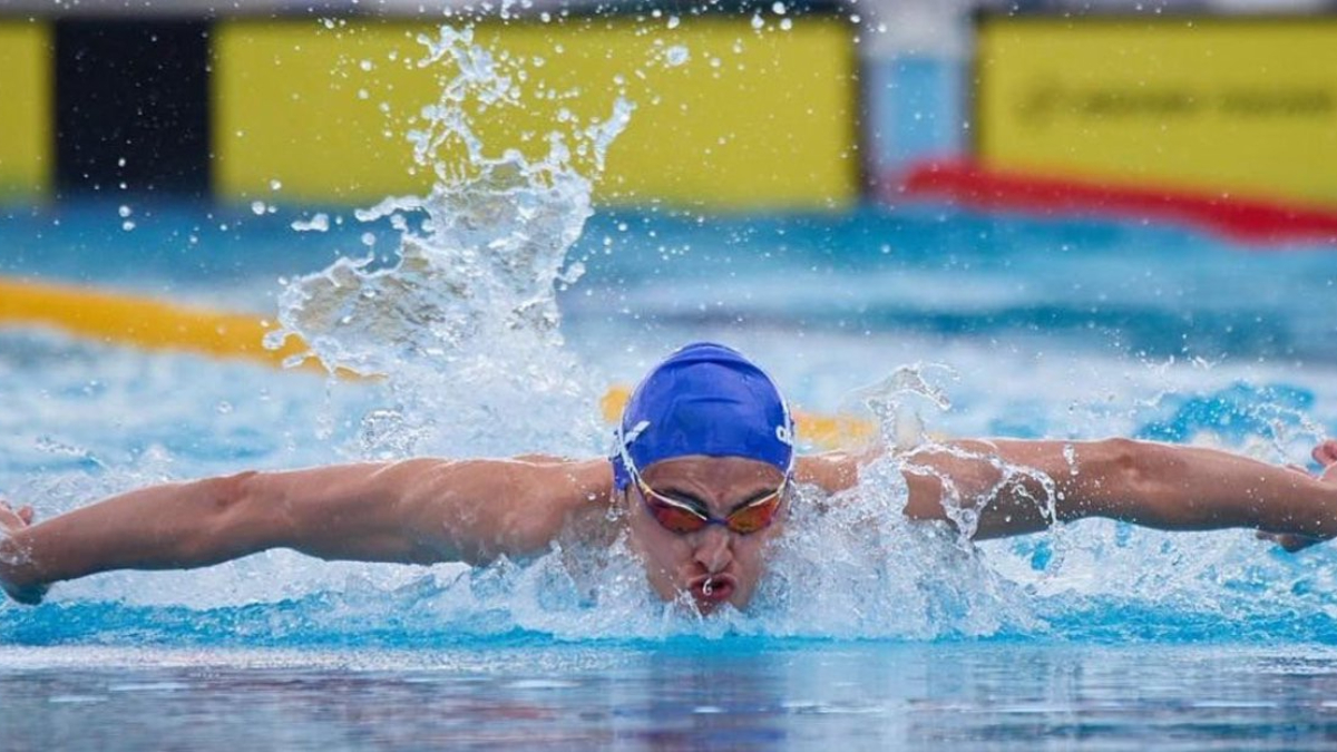 Milli yüzücü Polat Uzer Turnalı, yeni Türkiye rekorunu kırdı