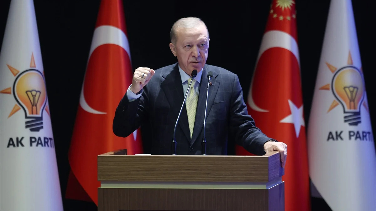 Cumhurbaşkanı Erdoğan: Korsan siyaset yapmaya kalkana eyvallah etmeyiz